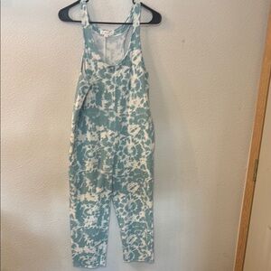 Colsie Blue and White Floral Jumpsuit size XS